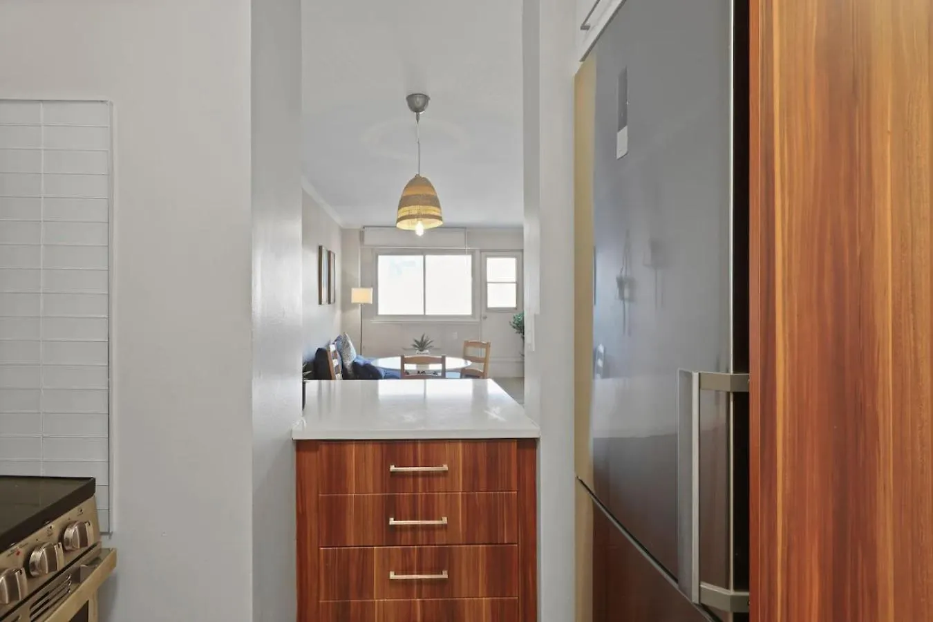 Central 1Bedroom Apartment مونتريال كندا